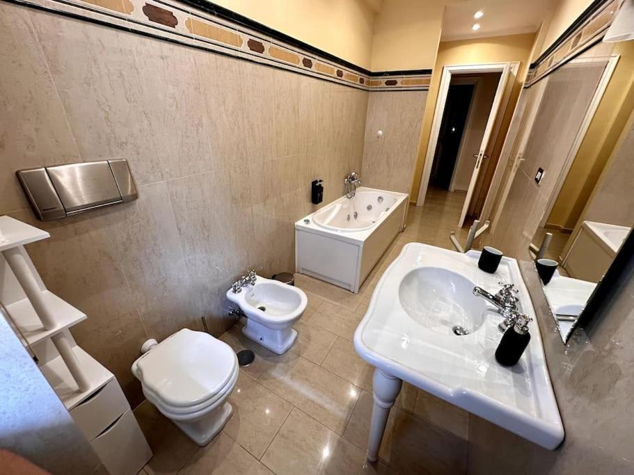 Appartamento Luxurious Flat Close To The Vatican/Metro Roma Esterno foto